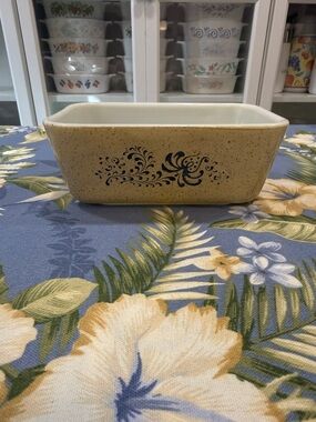 Pyrex Homestead 502 Fridgie